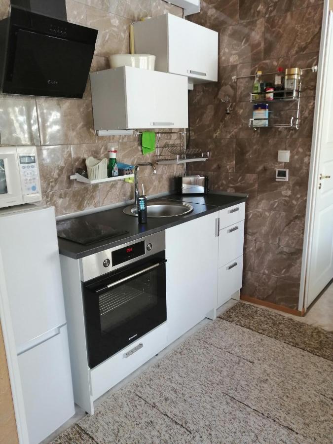 Apartment By The Park Virasoja Esterno foto