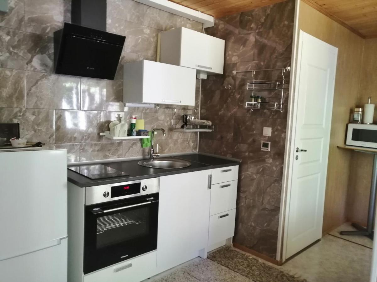 Apartment By The Park Virasoja Esterno foto